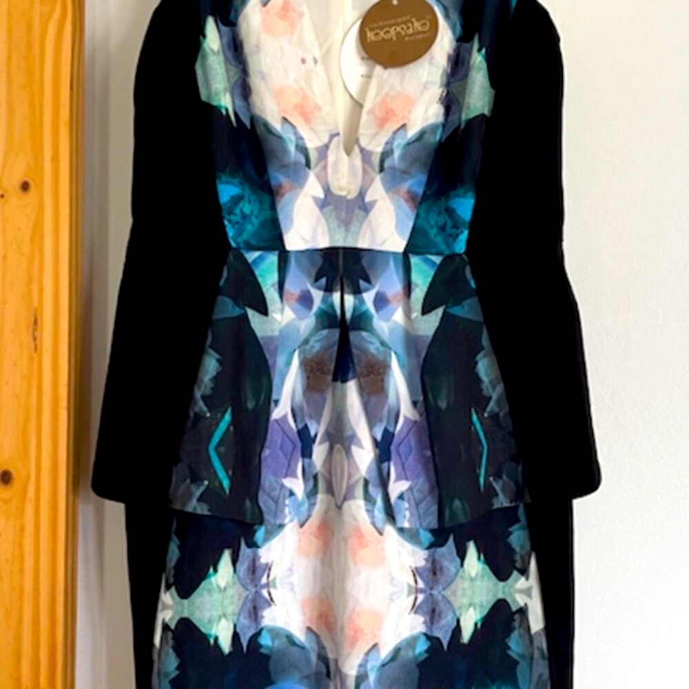 Keepsake V-plunge peplum dress - Picture 4 of 12